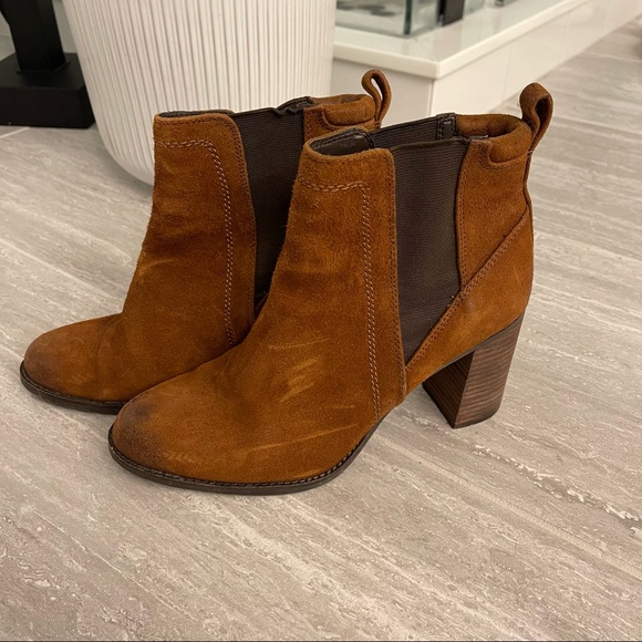 Honey Suede Fraco Sarto Booties - Picture 9 of 9